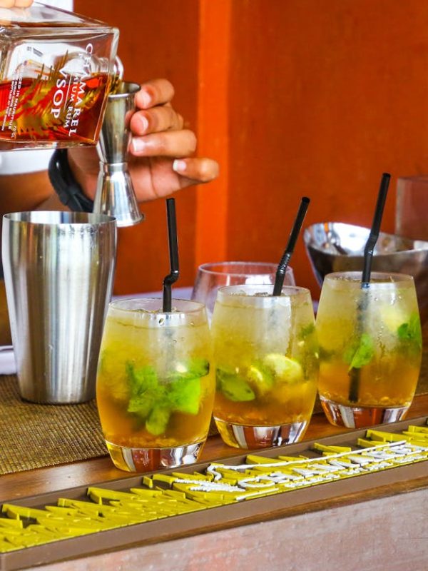 pexels-magda-ehlers-pexels-1189261 Cocktail